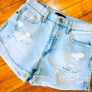 Aeropostale mom shorts high rise waist light wash jean shorts distressed…